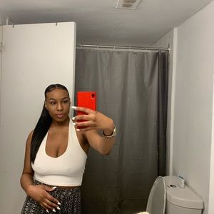 Meet your Posher, Kayla